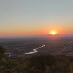 Foto de un atardecer en la página 'Conóceme'